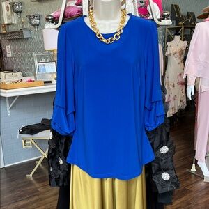 251025 Cabot Blue Tiered Sleeve Top by Frank Lyman